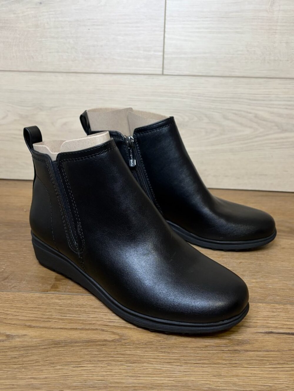 Easy Spirit Yuna3 Round Toe Casual Wedge Booties Black Size 5M